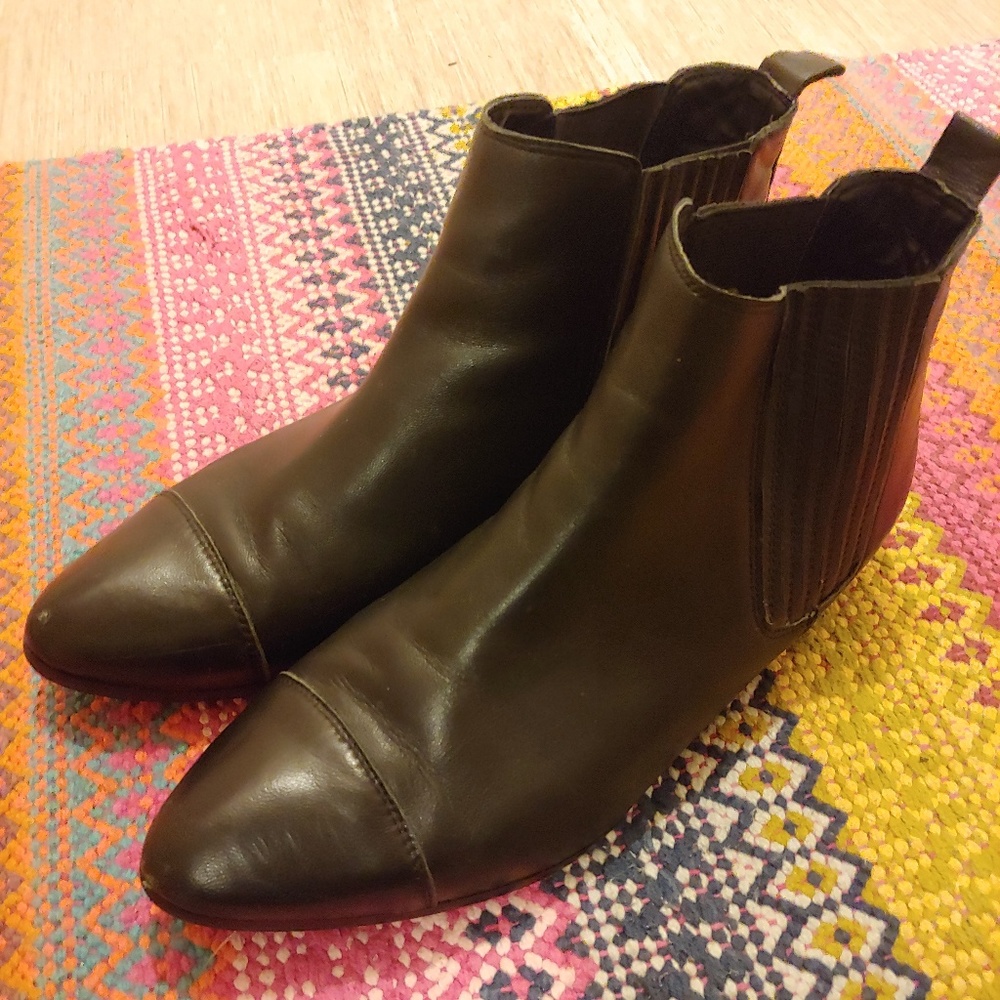 Steve Madden boots